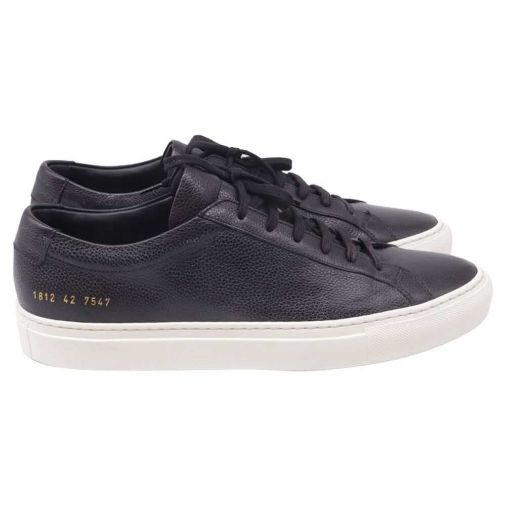 Common Projects Achilles Low Grained Sneakers in Black Leather